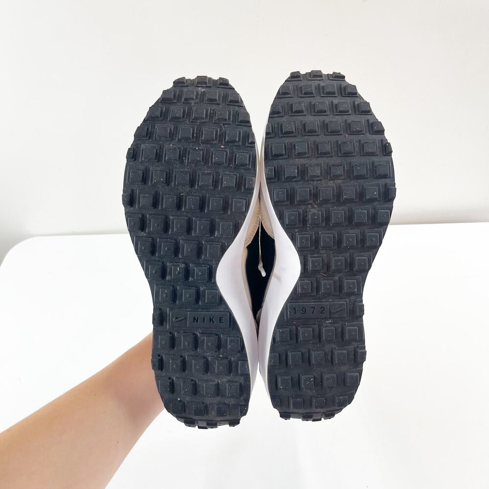 Nike Waffle Debut Low Top Running Sneakers Sanddrift/Phantom/White/Black 9 - Picture 8 of 8